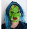 Karnevalová latexová maska s kápí a vlasy Ork 